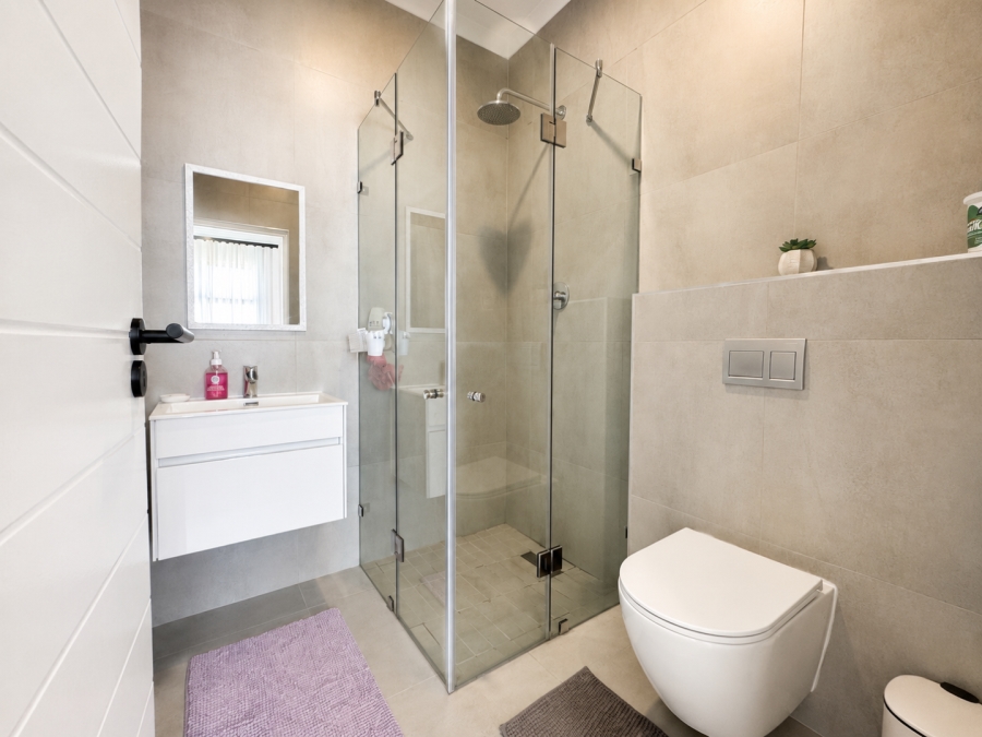 4 Bedroom Property for Sale in Sandown Western Cape